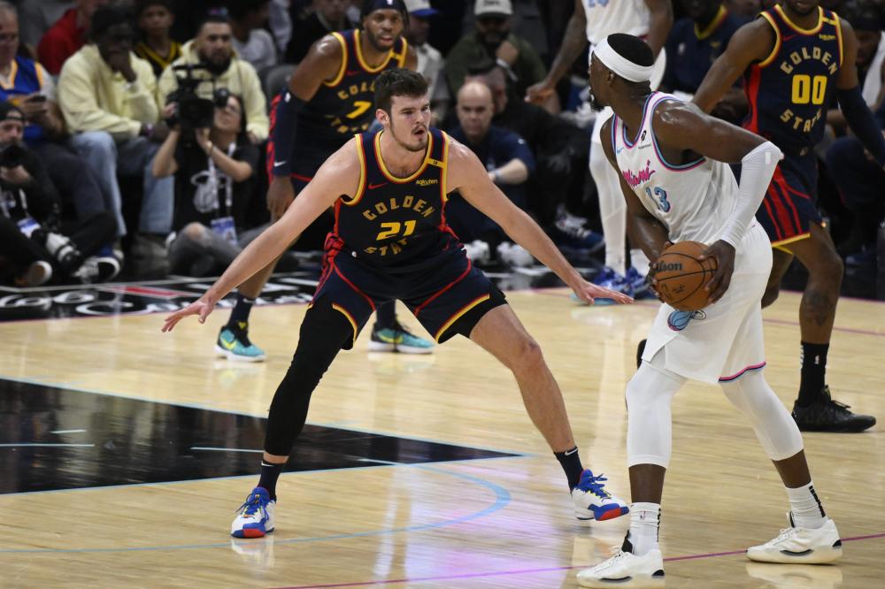 和她搭档的 和她搭档的