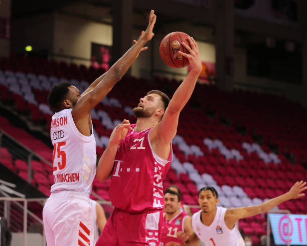 三巨头战略 三巨头战略