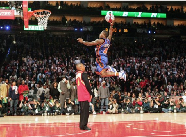 对方球员拉 对方球员拉