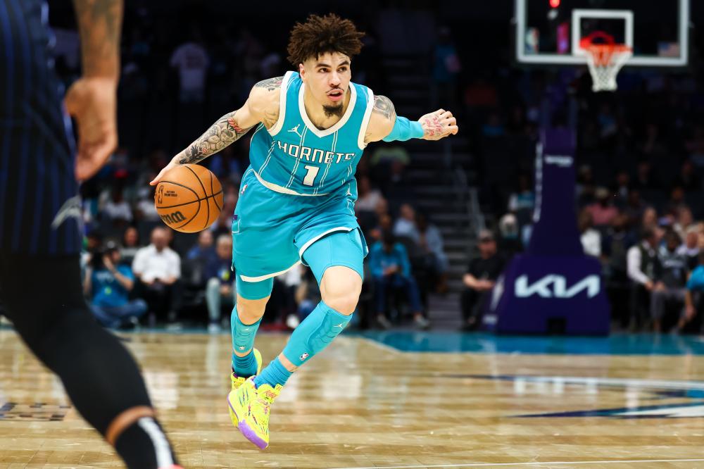 显得尤为特 显得尤为特