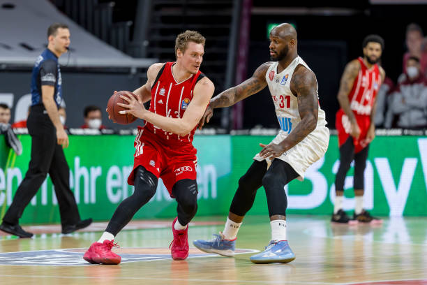 在这种背景 在这种背景